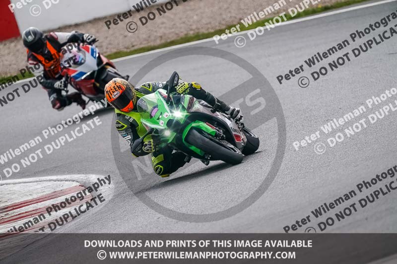 donington no limits trackday;donington park photographs;donington trackday photographs;no limits trackdays;peter wileman photography;trackday digital images;trackday photos